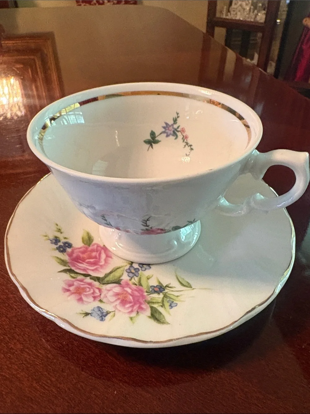 Lynns porcelain teacup