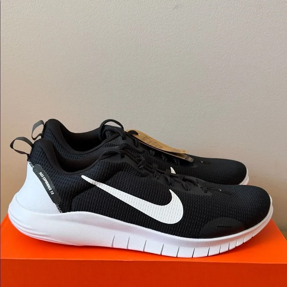 Nike Flex Experience Run 12 Black White DV0740-004 Men’s Size 8