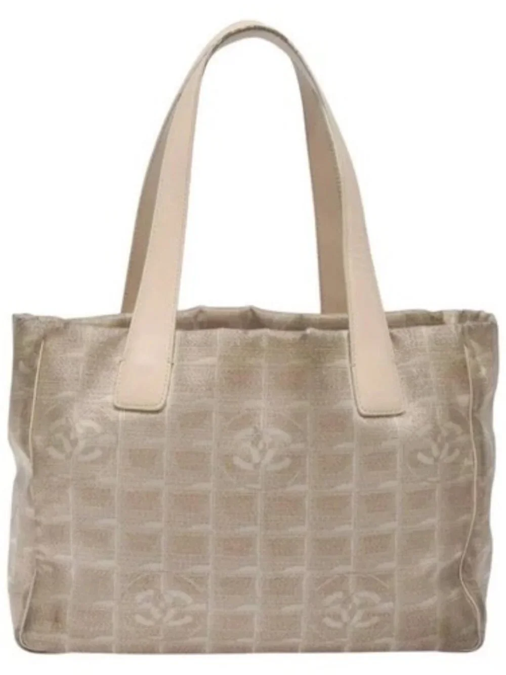 CHANEL brand	chanel color	pink