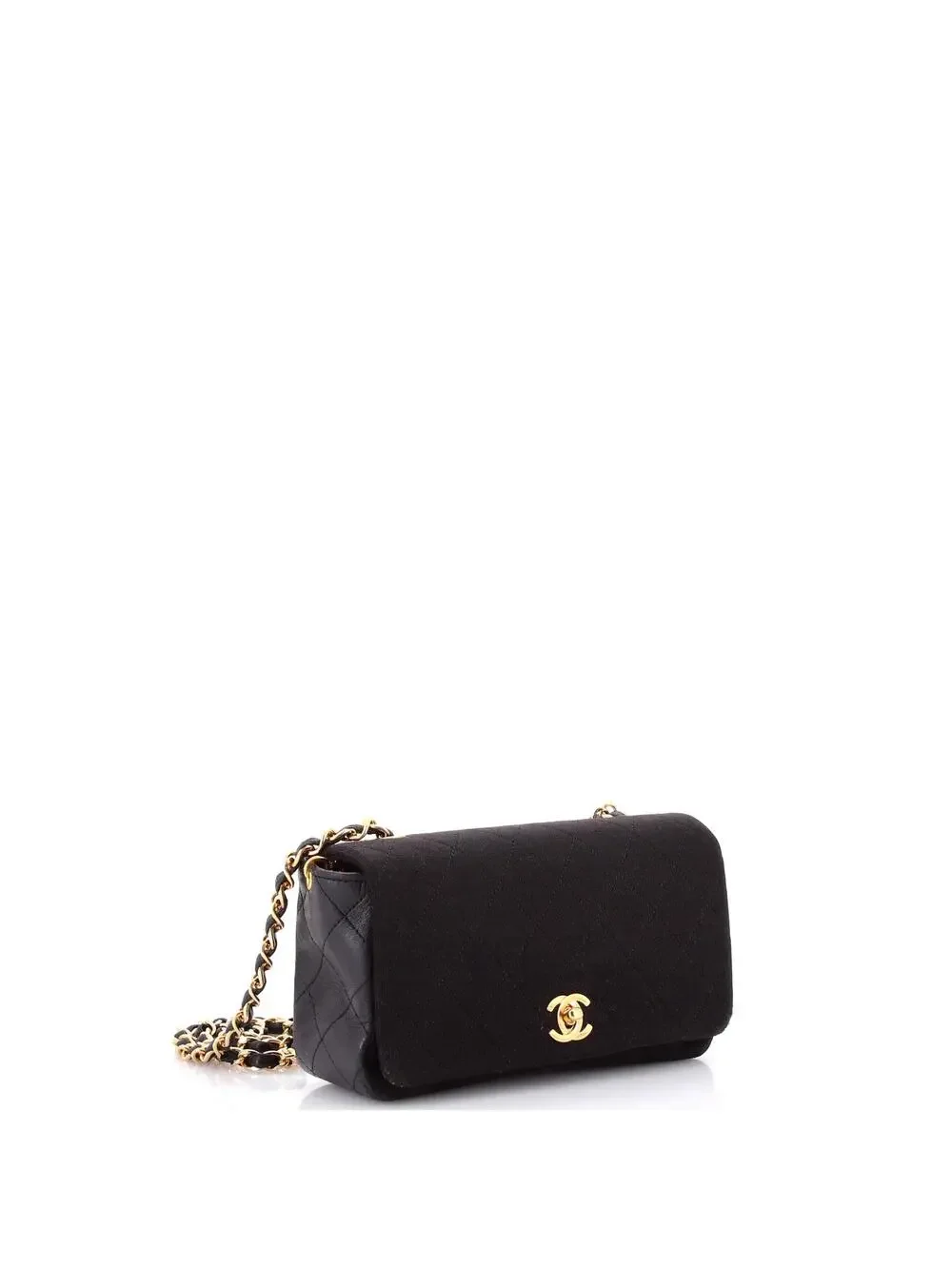 CHANEL elevate your