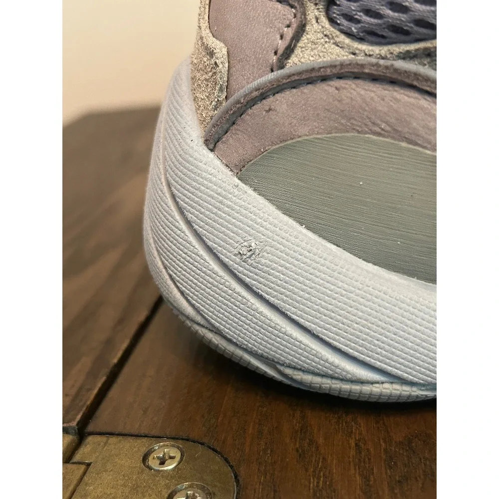 Adidas Yeezy light ortholite