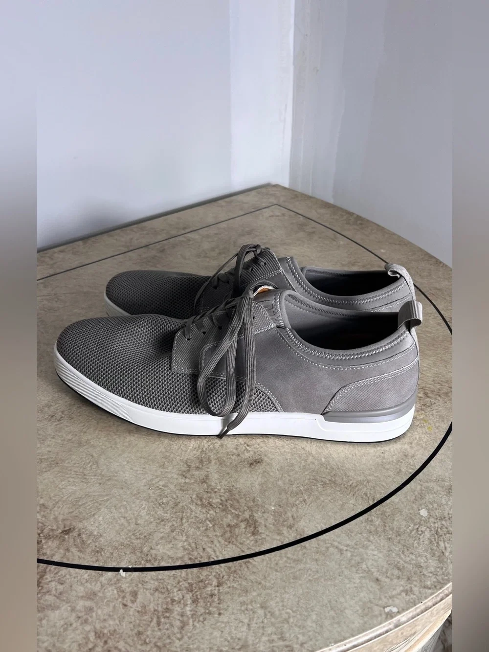 Steve Madden versatile men
