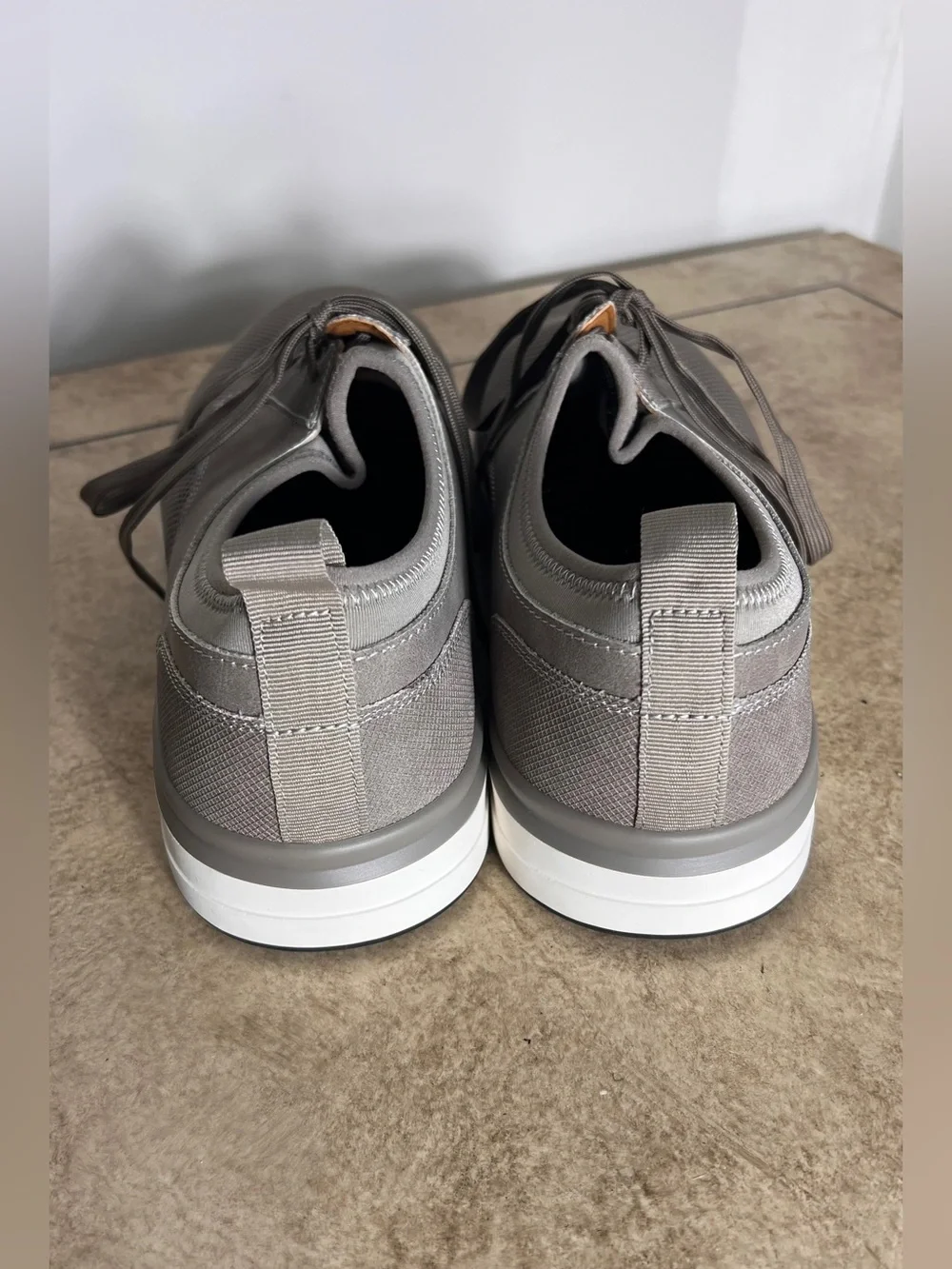 Steve Madden versatile men