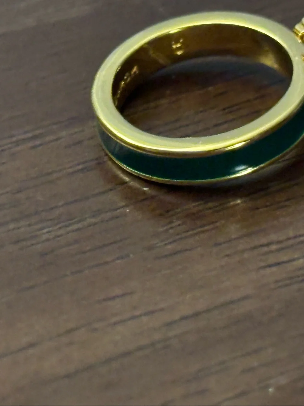 Gold-plated Green Enamel Logo Band Ring tory Burch brand new without tags size 6