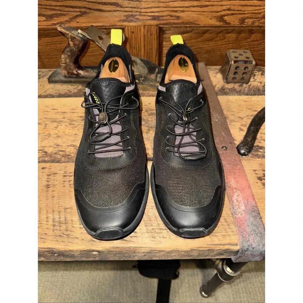 Swims ocean runner