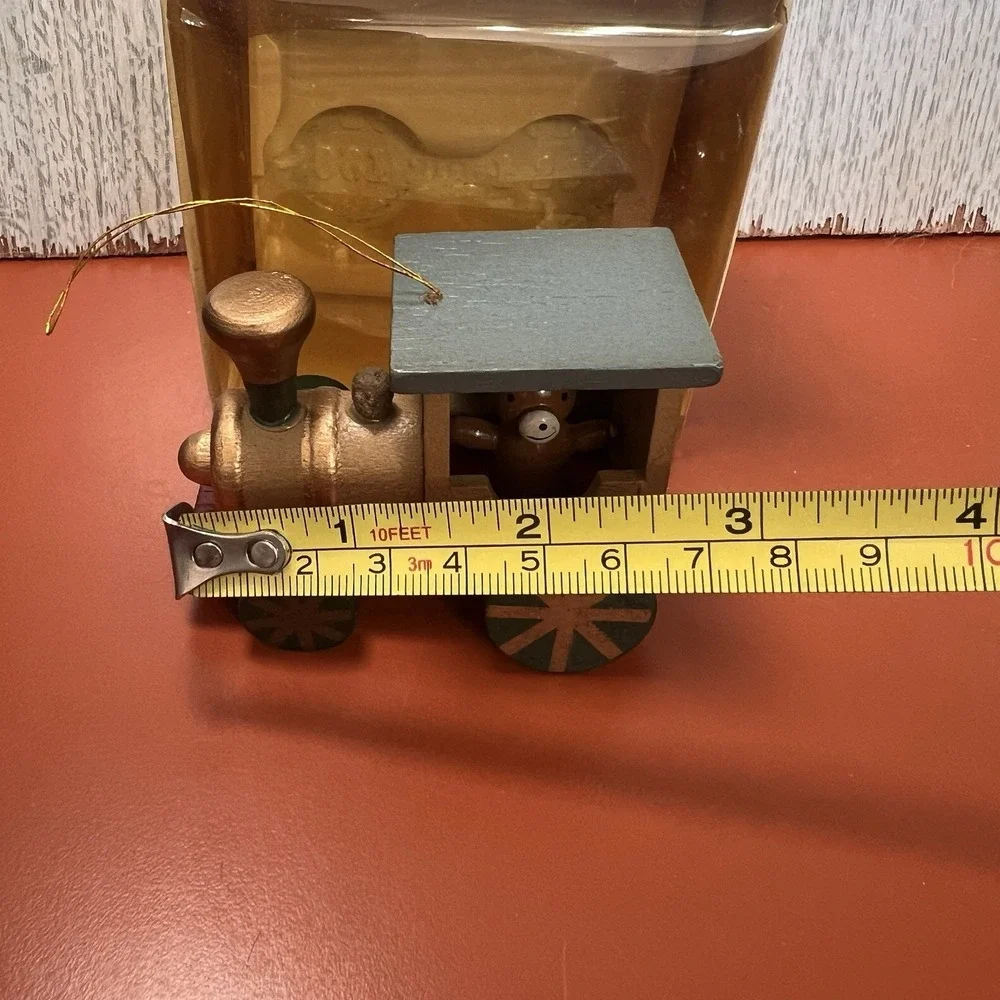 Wooden Red Christmas Train With Bear Conductor RUSS BERRIE & CO Taiwan - Vintage