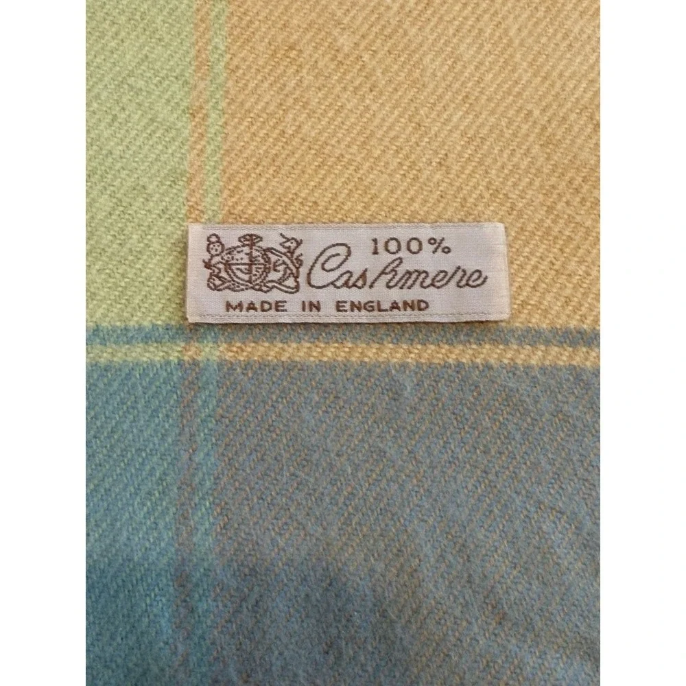 Unbranded this luxurious