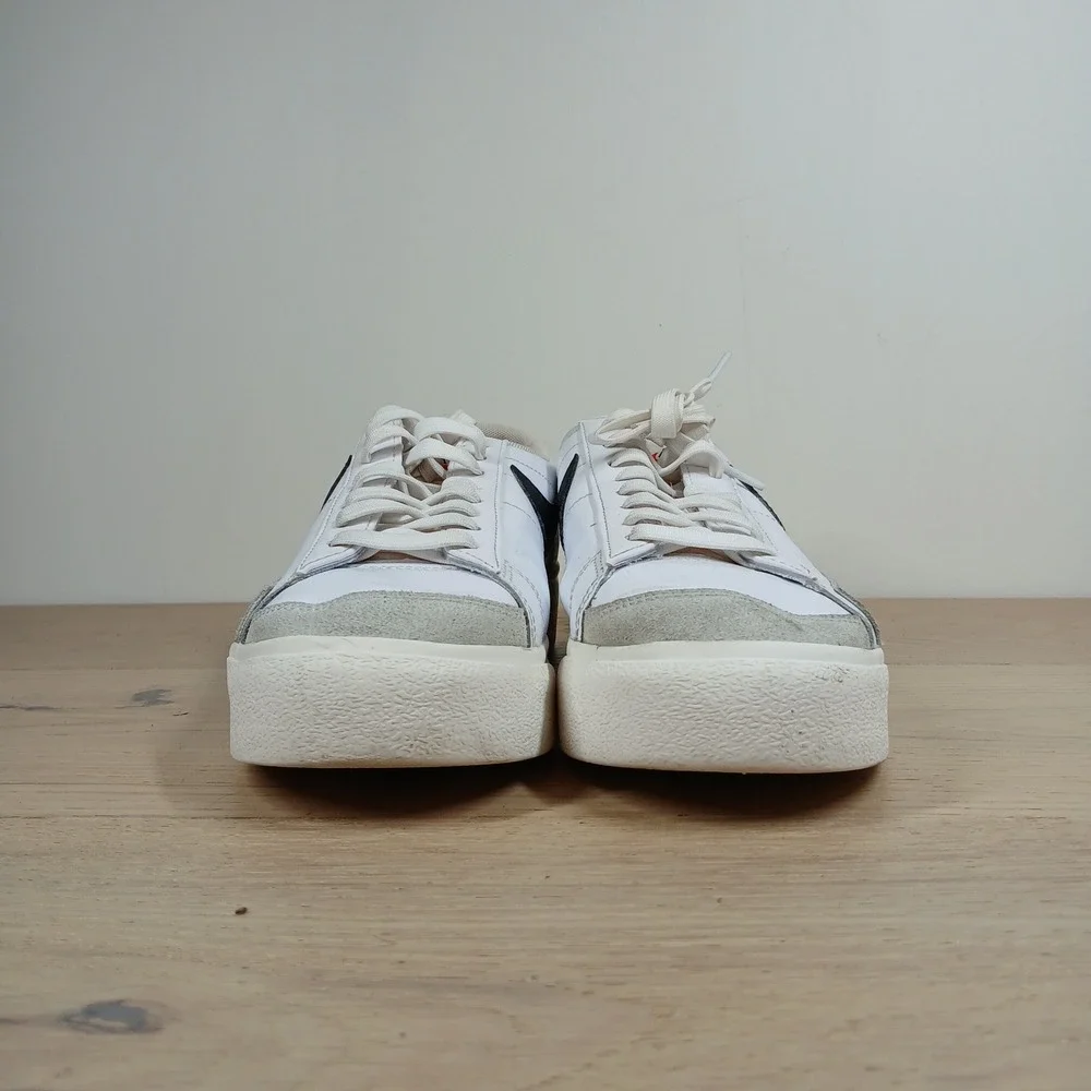 Nike pre owned