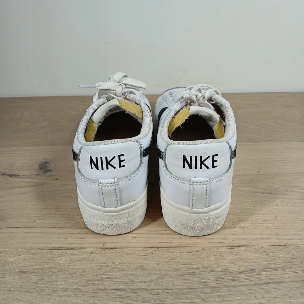 Nike pre owned