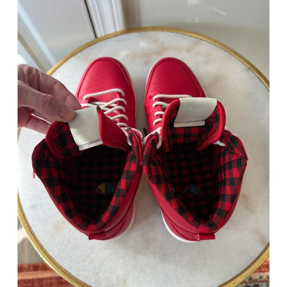 Nike Dunk High‎ Ultra Rain Jacket Red Plaid Flannel Lined Sneakers Men's Sz 7