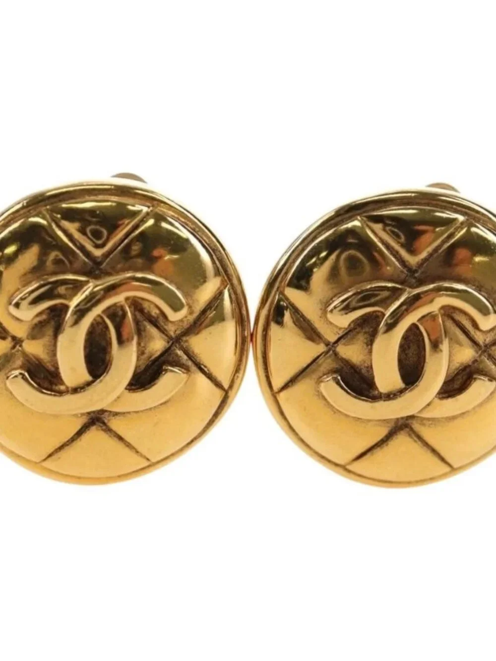 CHANEL brand	chanel color	gold