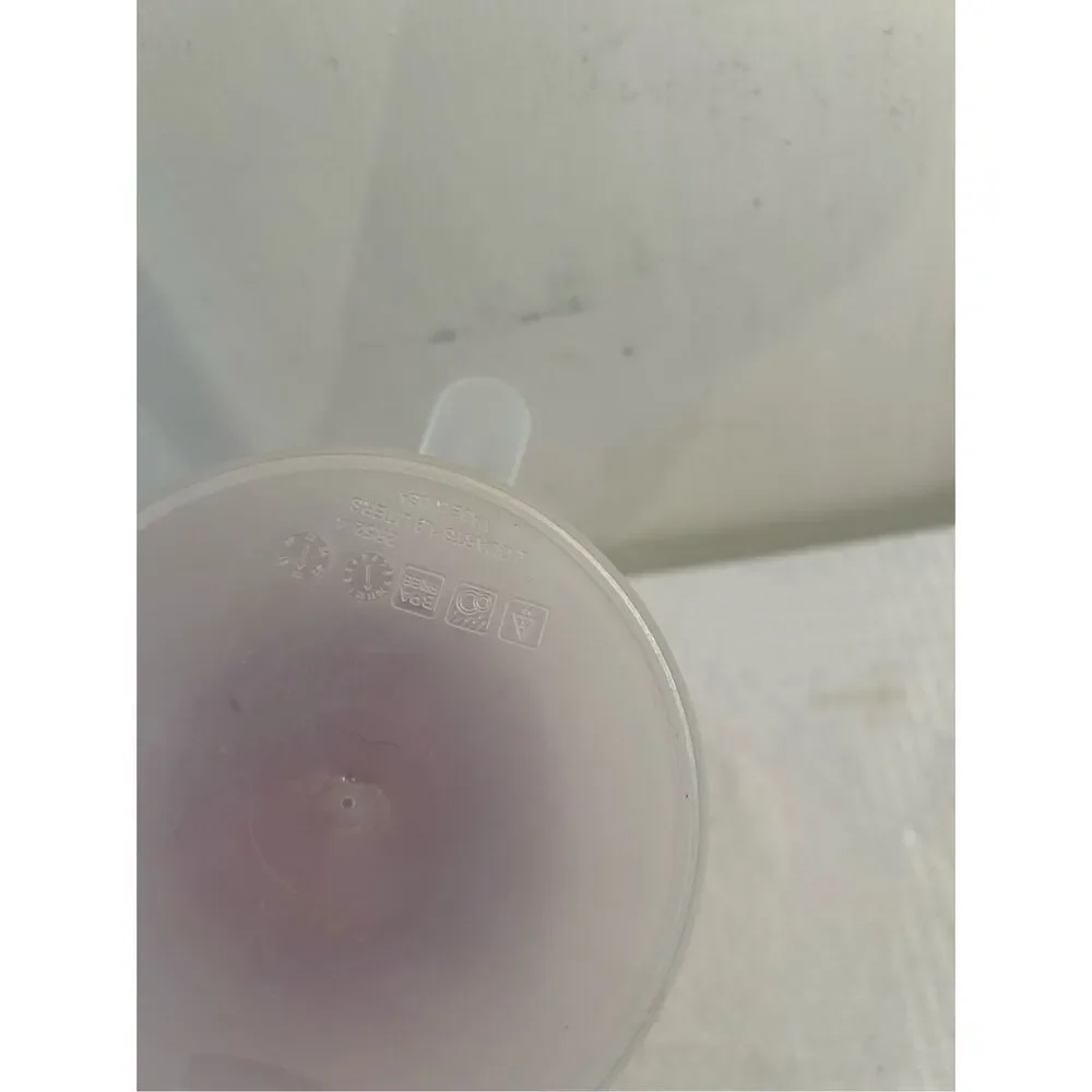 Rubbermaid 2qt pitcher