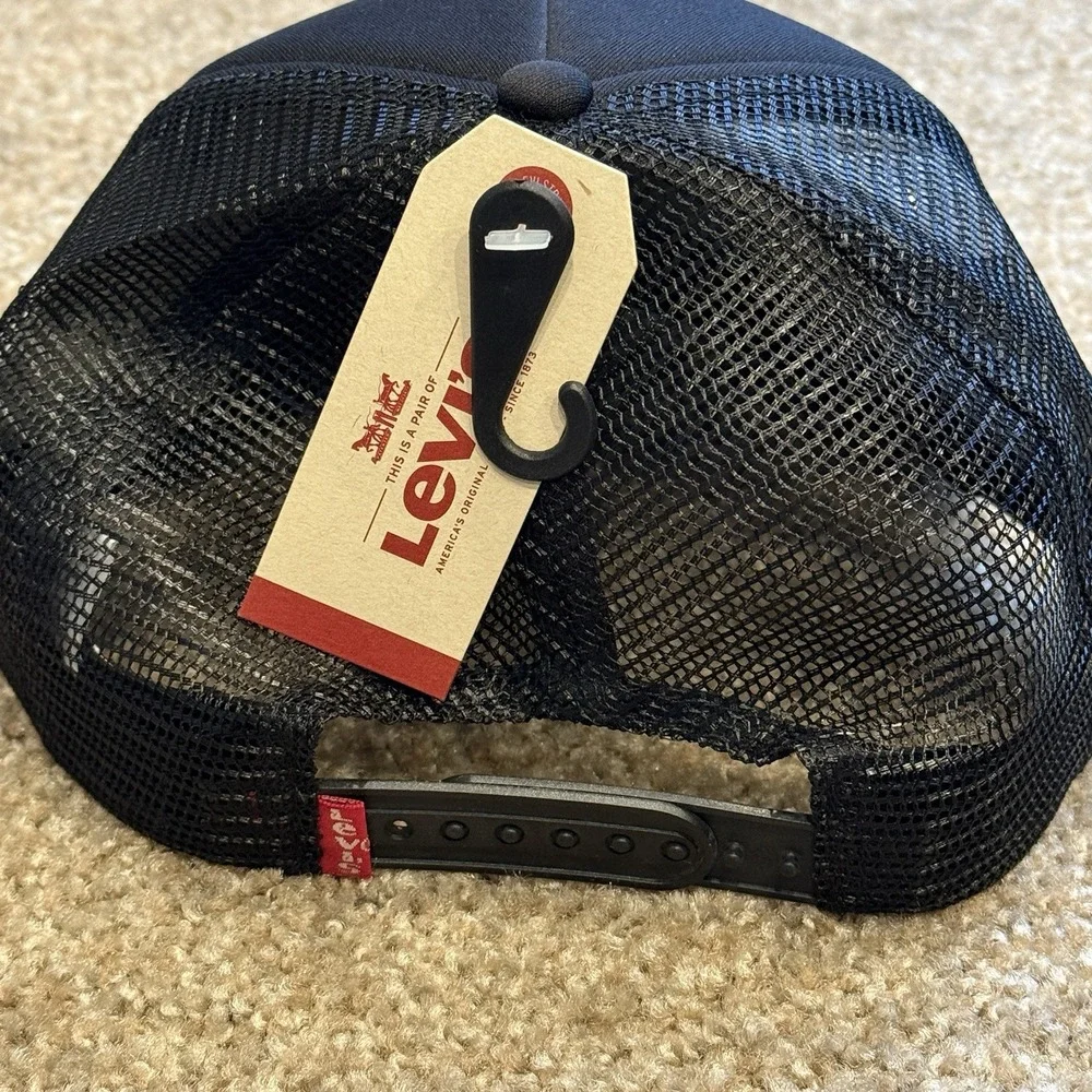 Levis embrace classic