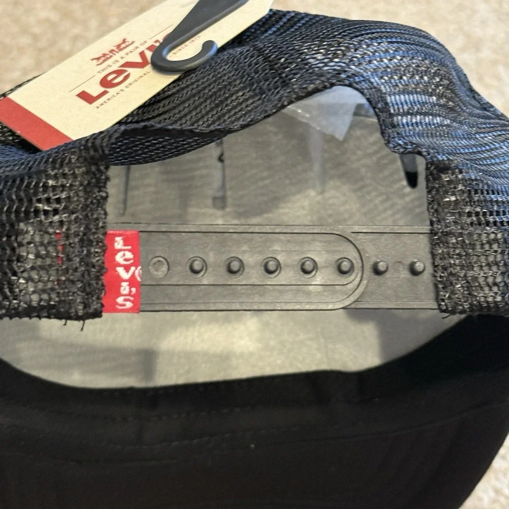 Levis embrace classic