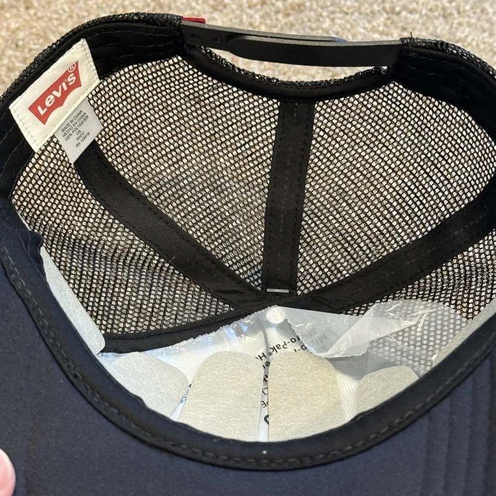 Levis embrace classic