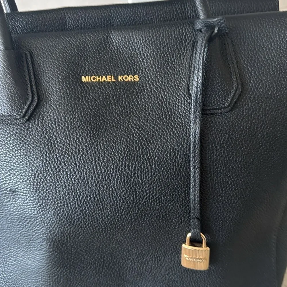 Michael Kors Mercer Large Satchel Black Leather Handbag Top Zip Closure Bag GUC