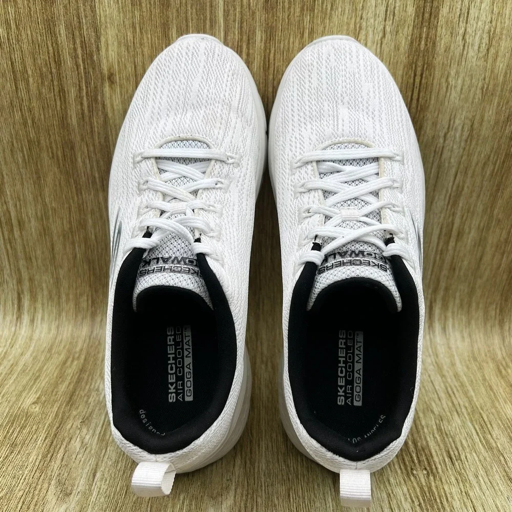 Skechers go walk