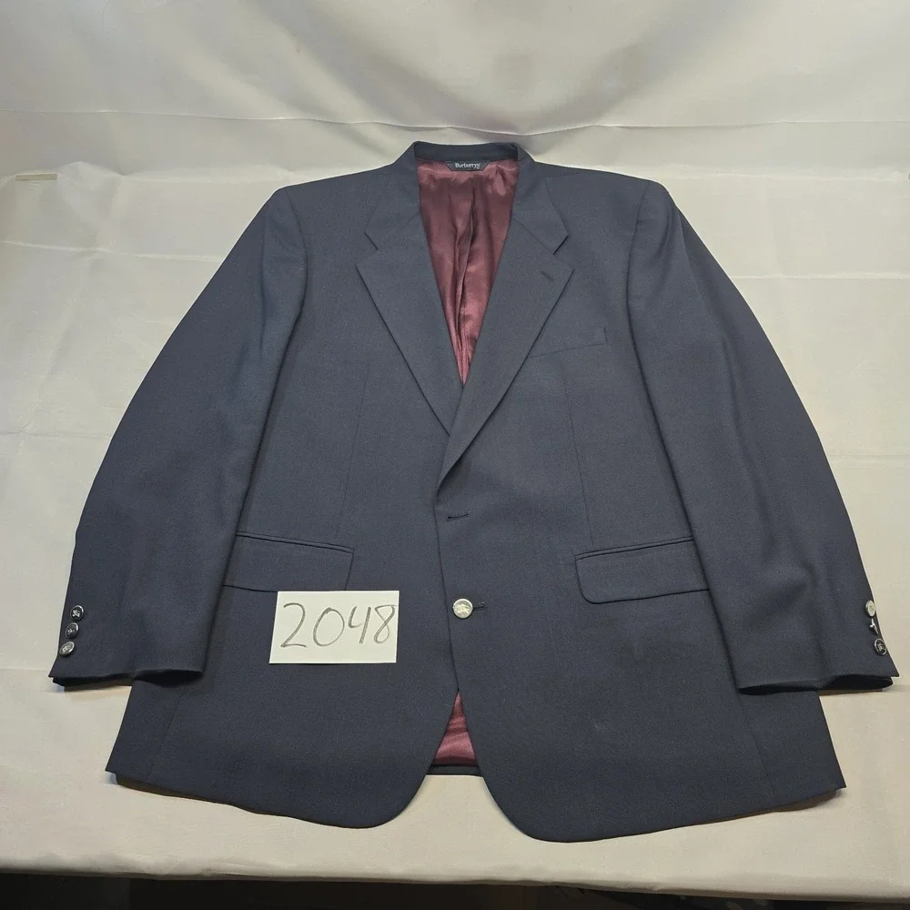 Burberry missing top