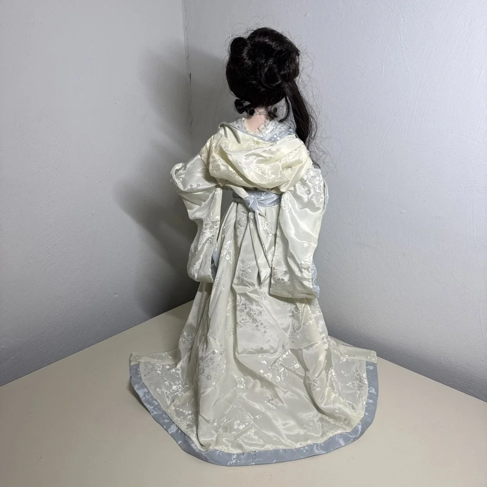 Franklin Heirloom great doll