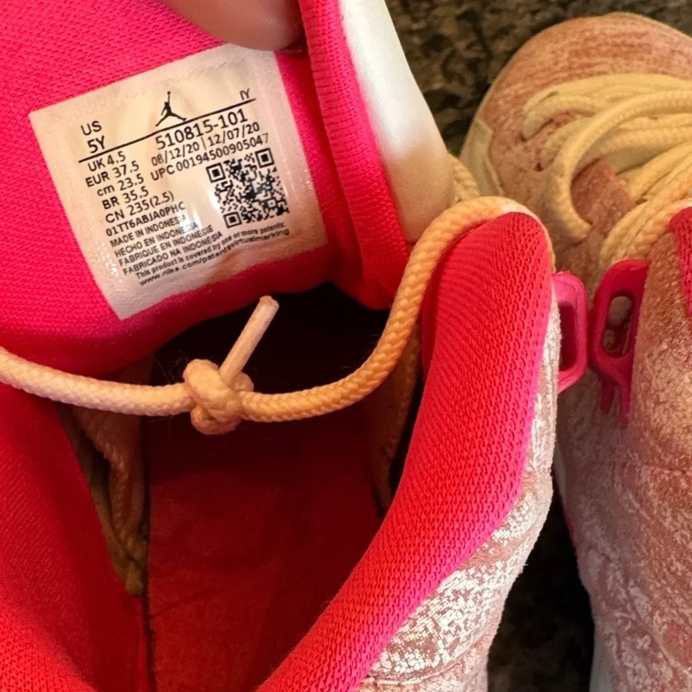 Jordan stylish pink
