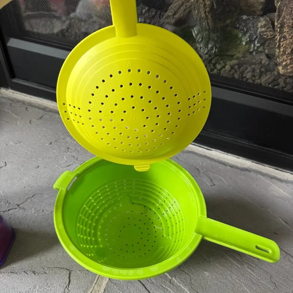 Tupperware double colander