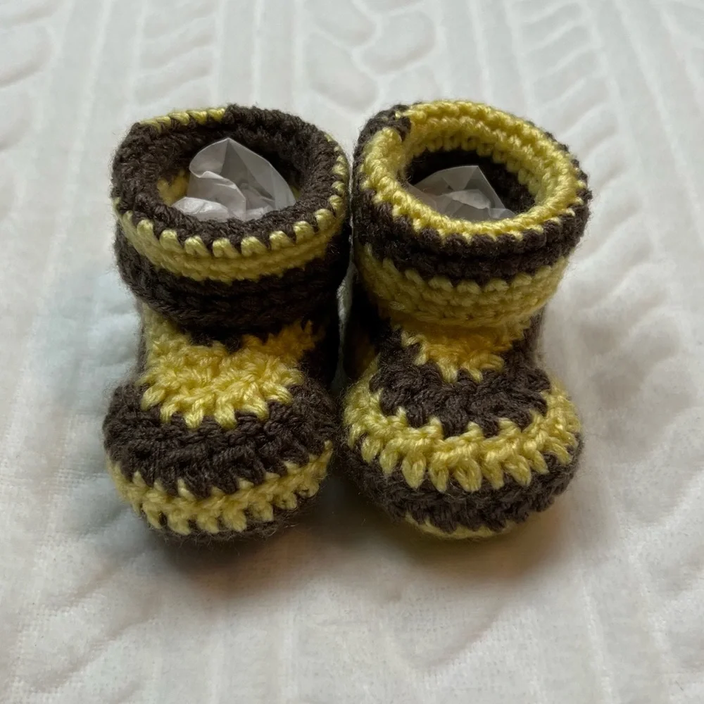 💗 ‎ *NEW* Handmade Crochet Baby Booties/Shoes/Slippers