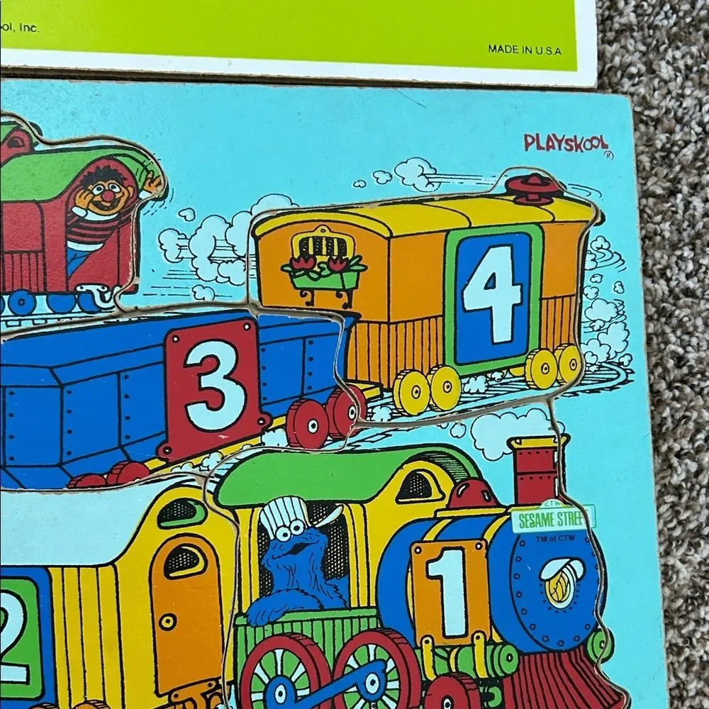 Vintage puzzle set