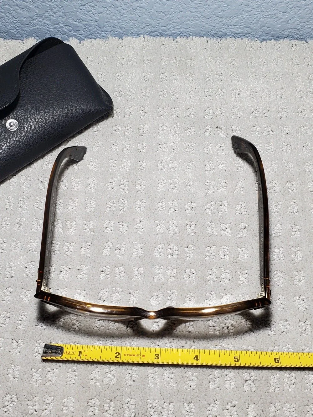 Ray-Ban classic wayfarer