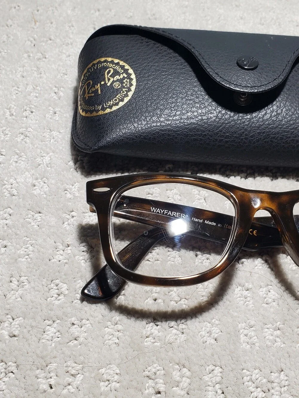 Ray-Ban classic wayfarer