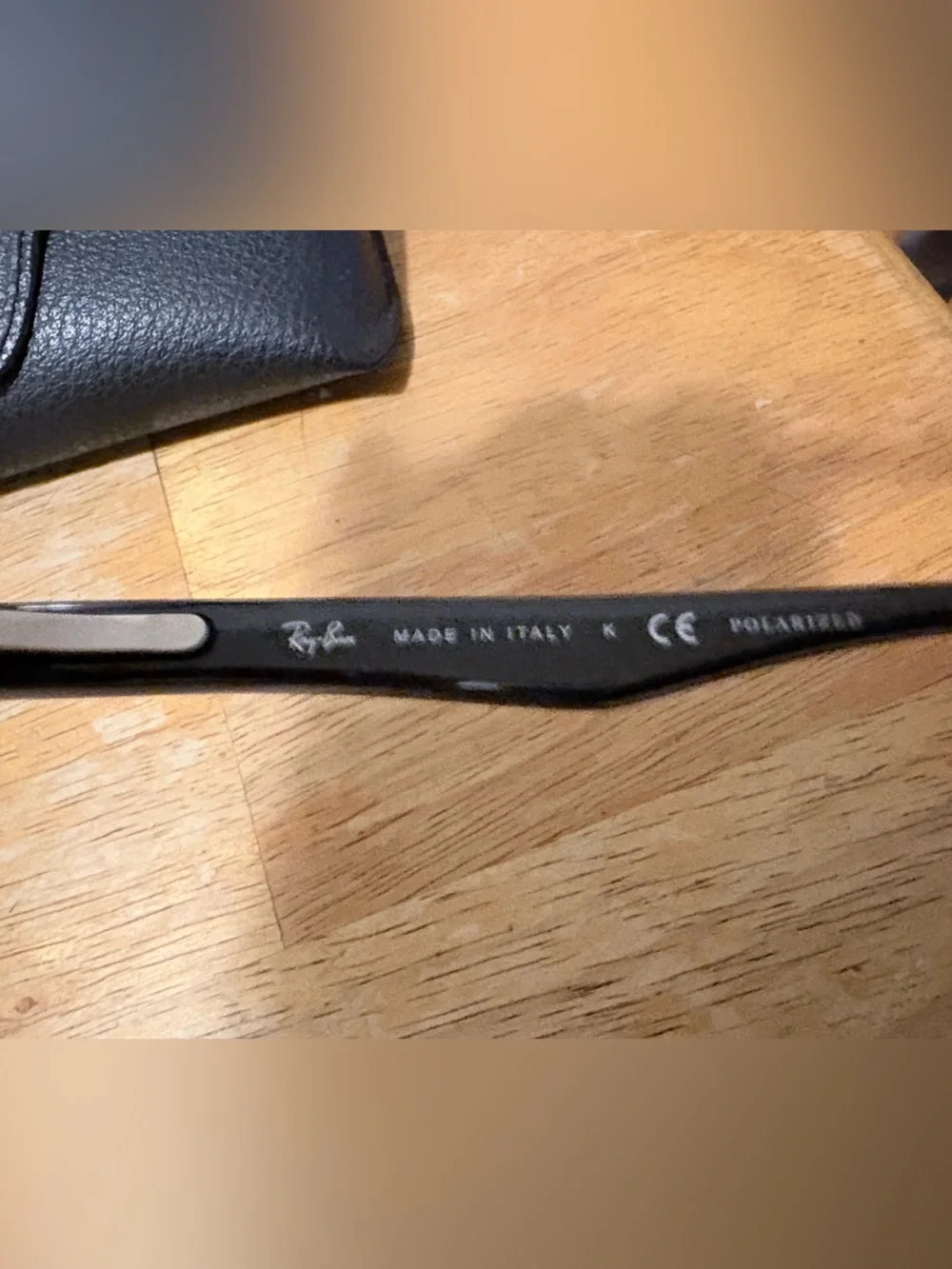 Ray-Ban iconic ray