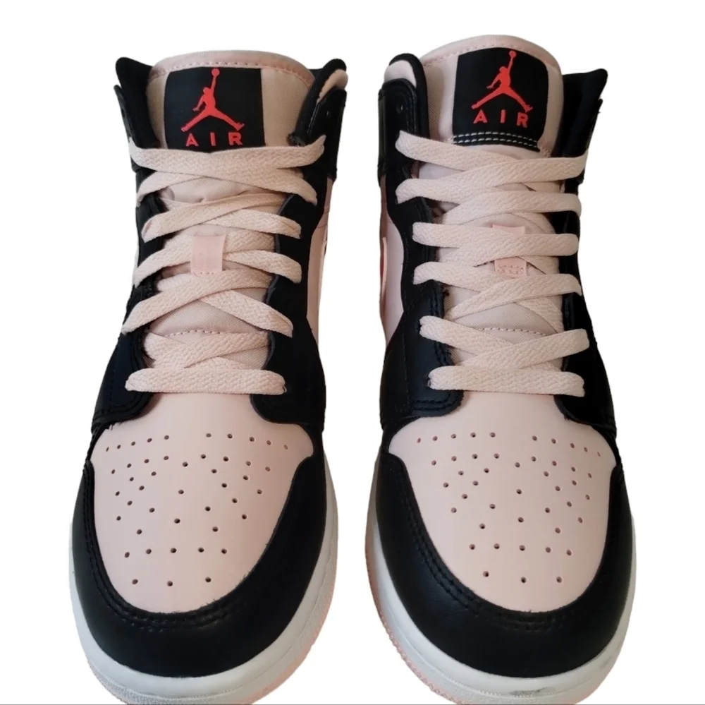Jordan 1 Women's Mid Atmosphere Infrared 23-Black Barbiecore Grungecore‎ Size 7½