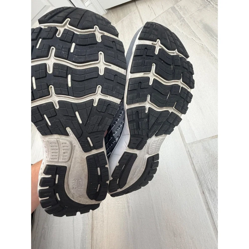 Brooks ghost 13
