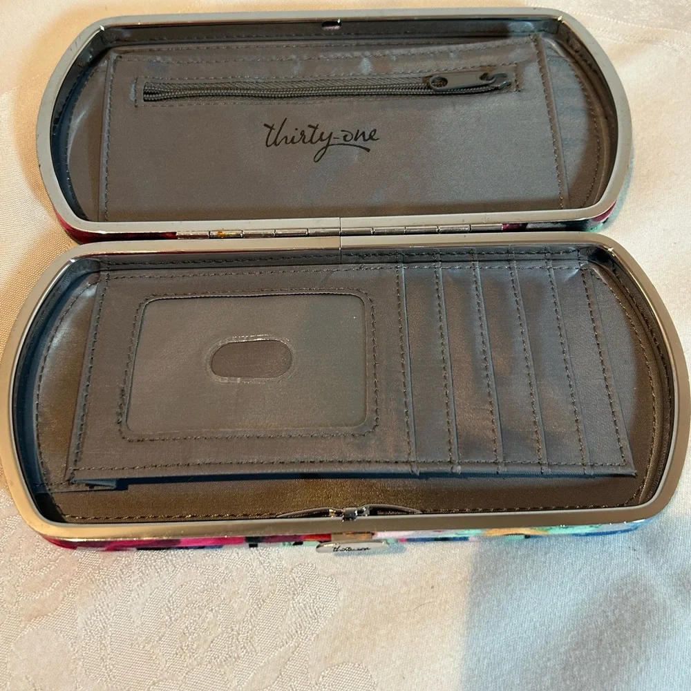 thirty-one vibrant floral