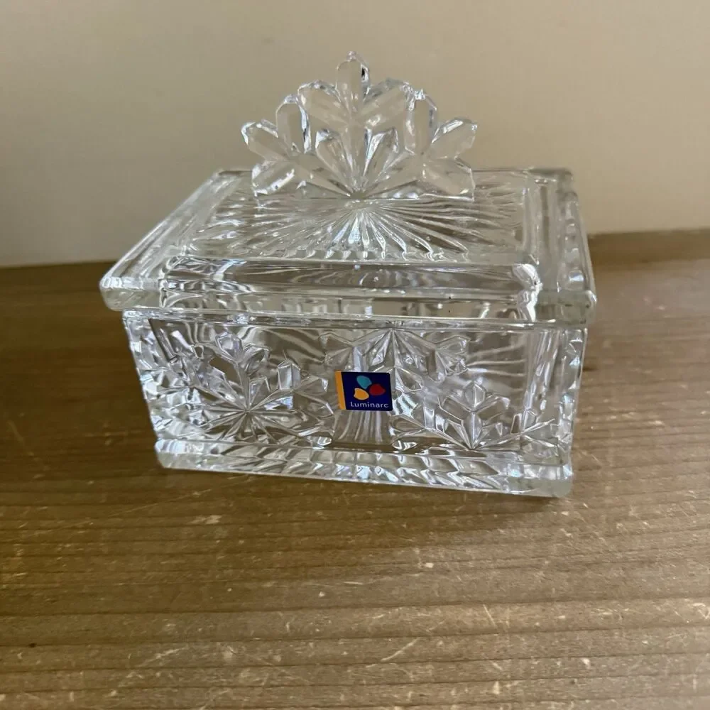 Snowflake Covered Glass Box Holiday Magic Candy Bee Box Dish by Luminarc New