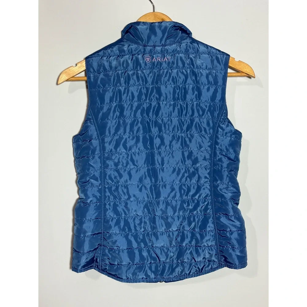 Ariat reversible quilted