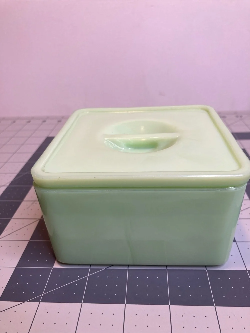 Vintage Jeanette Jadeite Refrigerator Container Dish 4.5”x4.5” Poinsettia Design