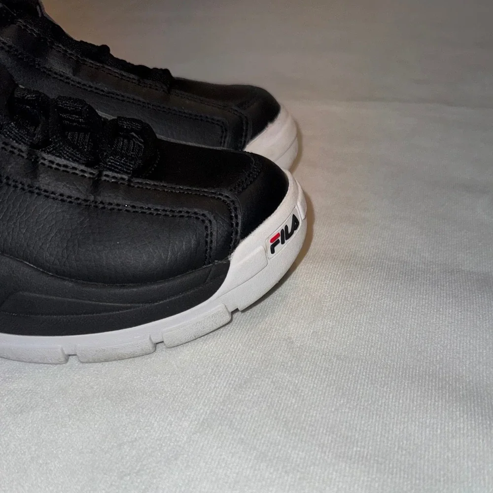 Fila black mid