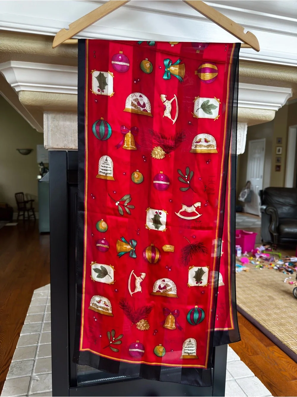 None christmas scarf
