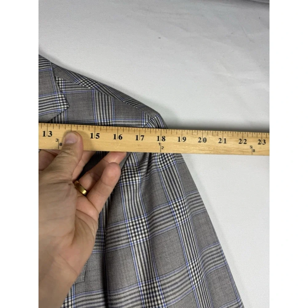 EUC Robert Talbott Loro Piana Wool Blazer Men's 40R Gray Blue Plaid Sport Coat