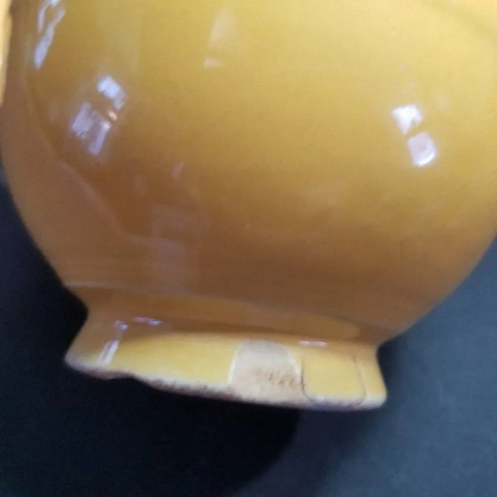 Fiestaware vintage yellow