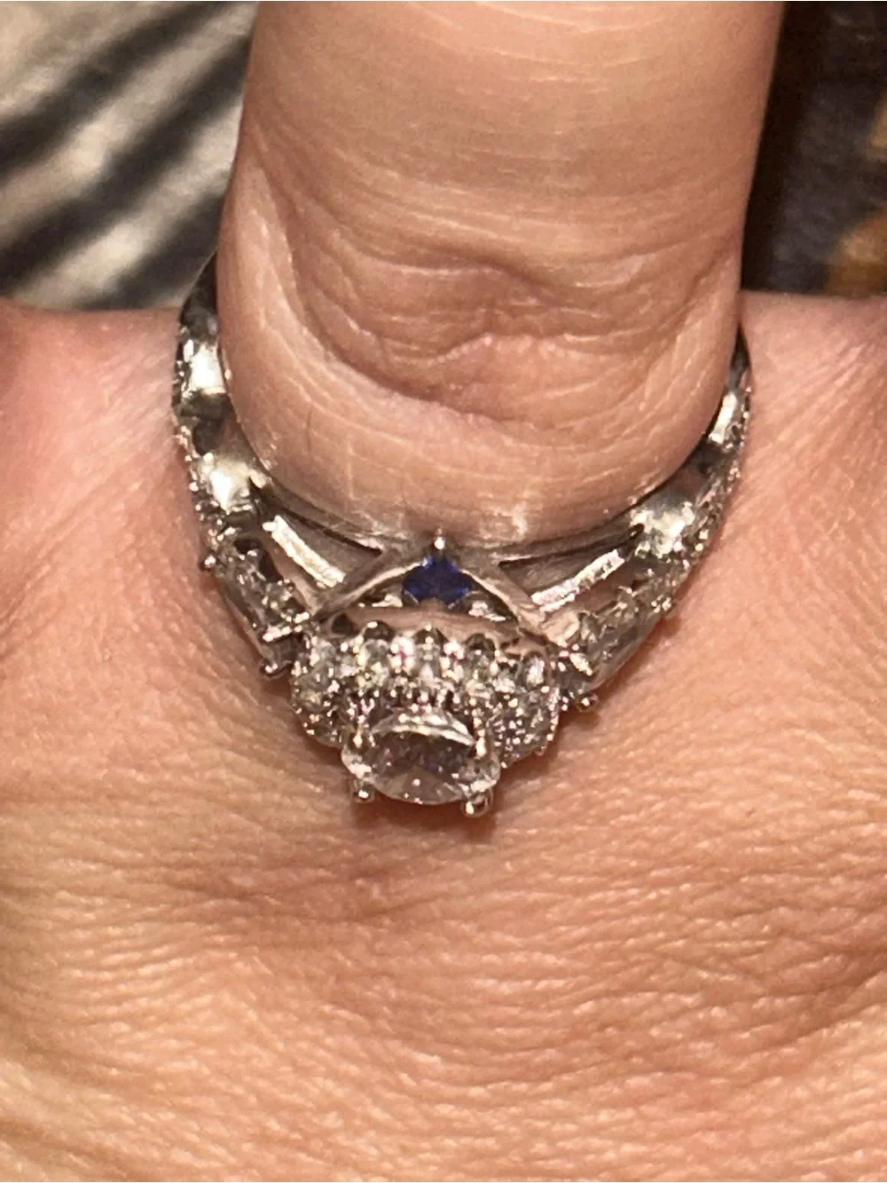 N/A elegant halo