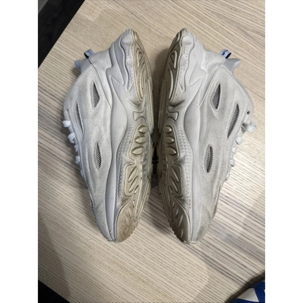 N/A adidas ozweego