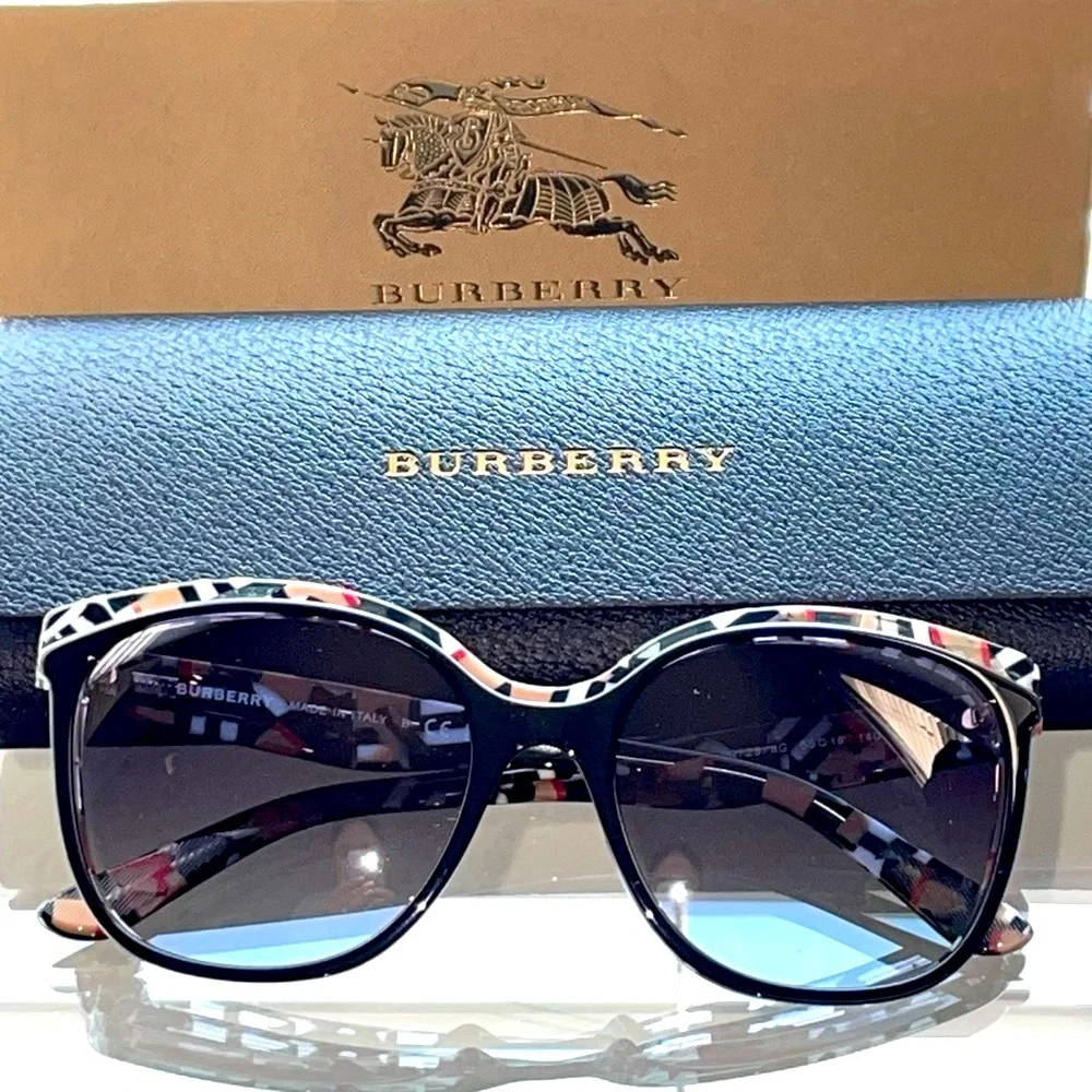 Burberry uv eye