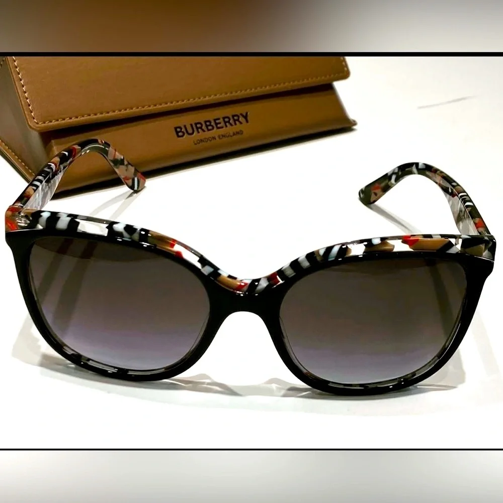 Burberry uv italy