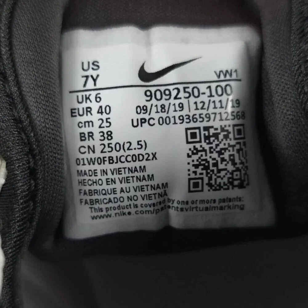 Nike nwb golf