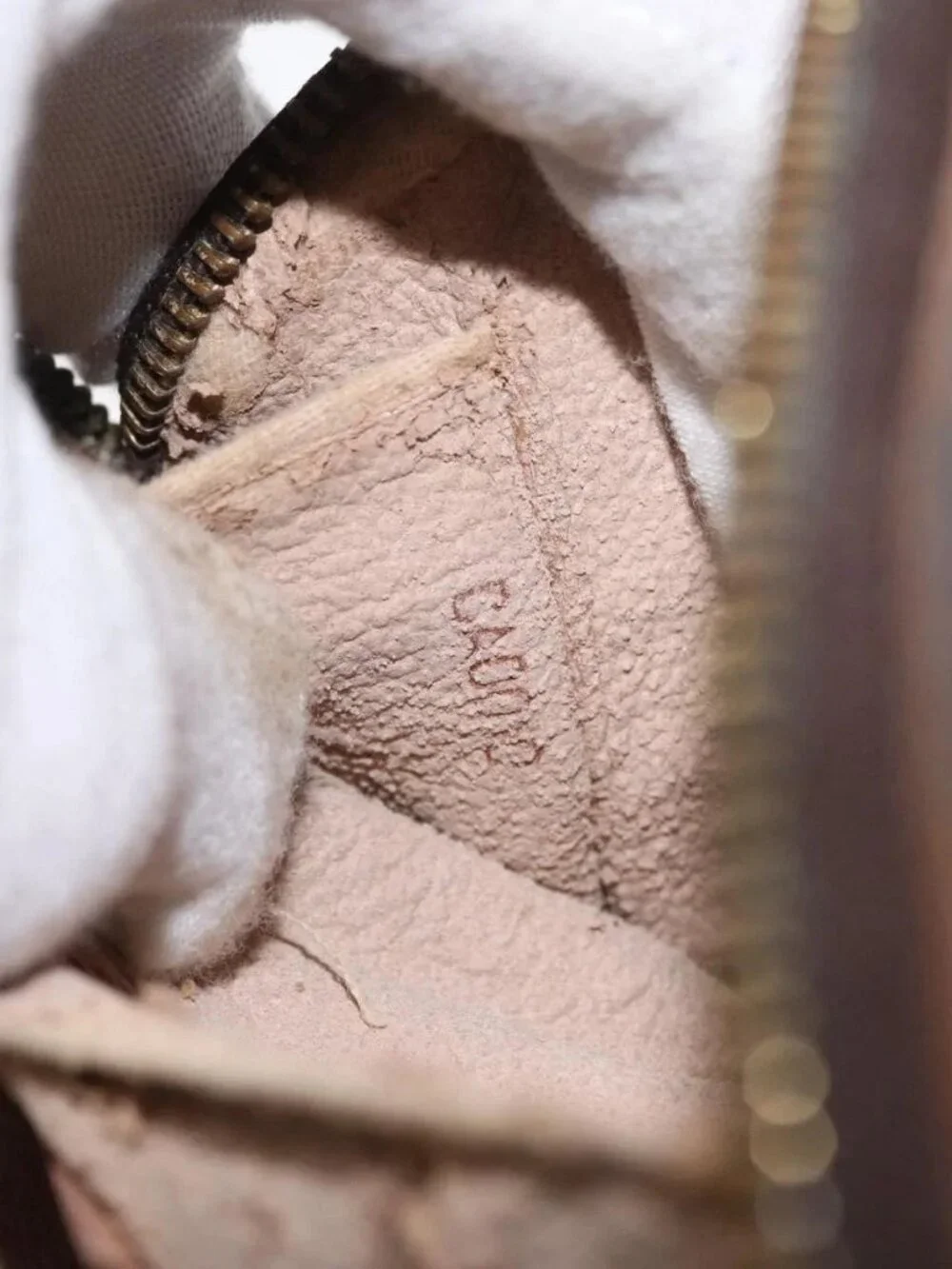 Louis Vuitton brand	louis vuitton