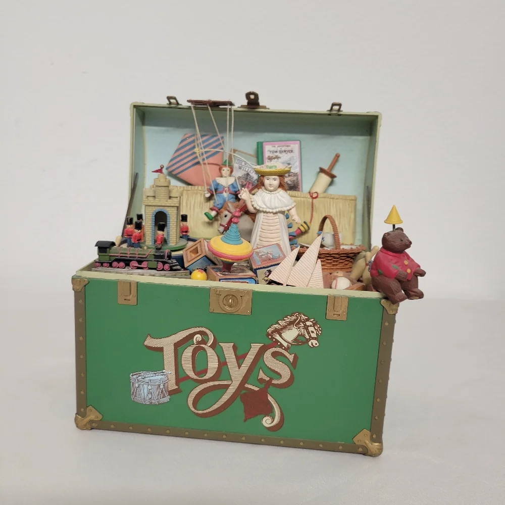 Enesco miniature tone includes