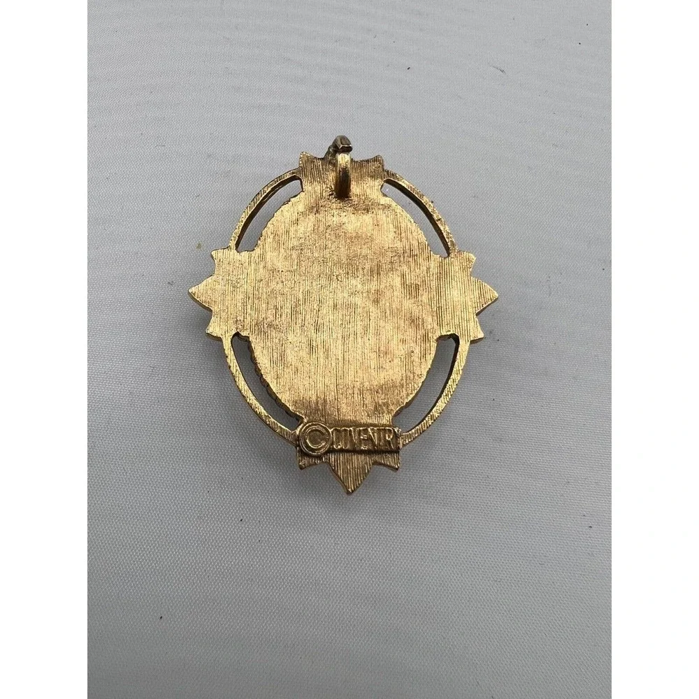 Sarah Coventry sale pendant