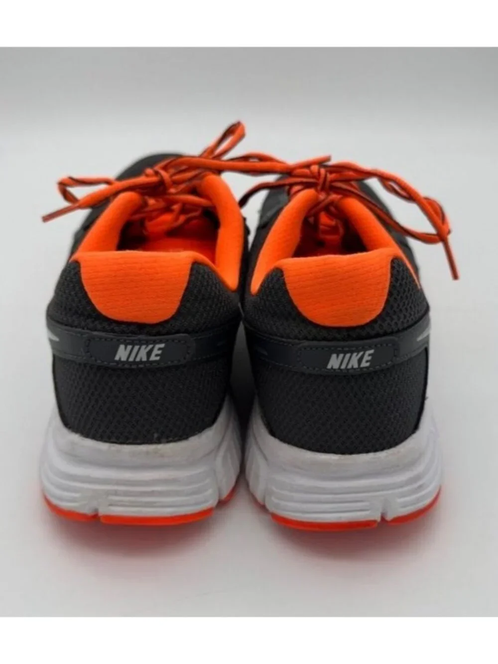 Nike revolution men