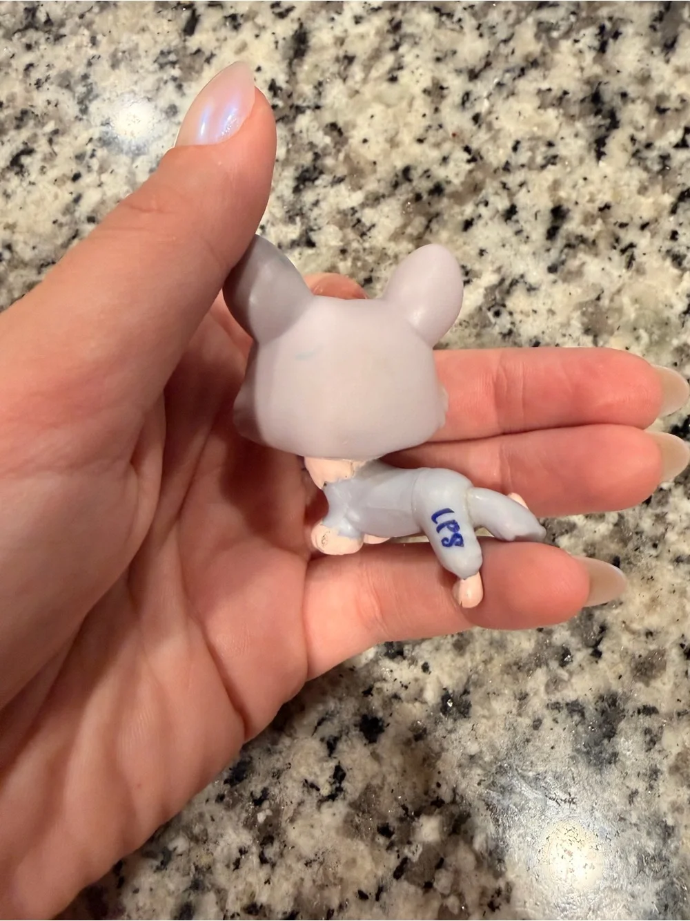 Littlest Pet Shop adorable littlest
